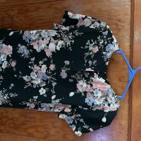 Women’s size extra small Soprano Brand dress with short sleeves floral print - Picture 5 of 11